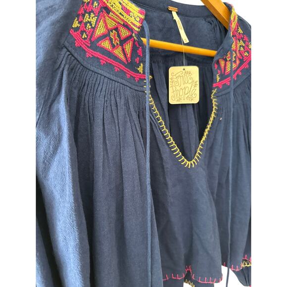 Free People Boho Cropped Embroidered V-Neck Top in Blue Multi Size Medium - Picture 10 of 12